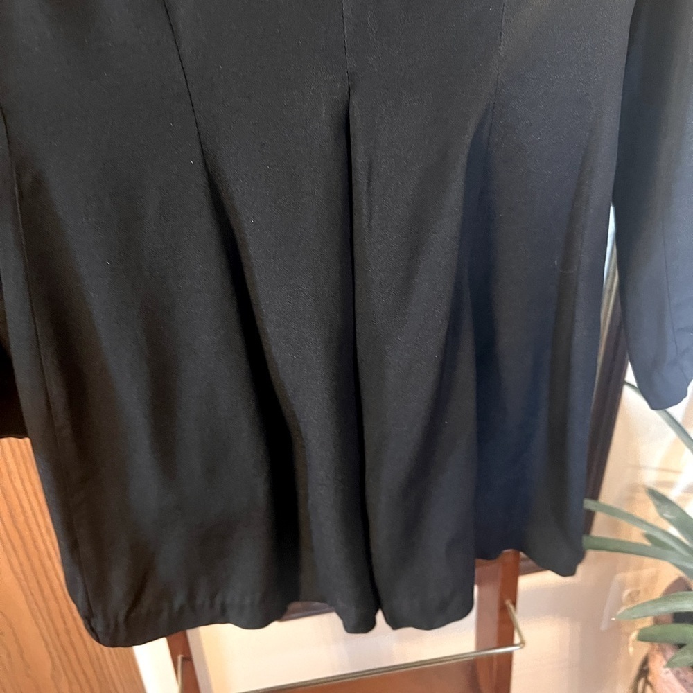 Vintage 80s Black Blazer Top With Gold Detailing By Scarlett Size 5-6 - Picture 10 of 11